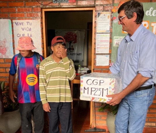 Notebooks Recuperadas Llegan a Escuela Intercultural de Misiones: Tecnología que Transforma Vidas 4 El MP25M entregó notebooks recuperadas a la Escuela Intercultural Taji Poty en Misiones. Descubrí cómo la acción coordinada de distintos nodos lleva tecnología educativa a comunidades originarias.