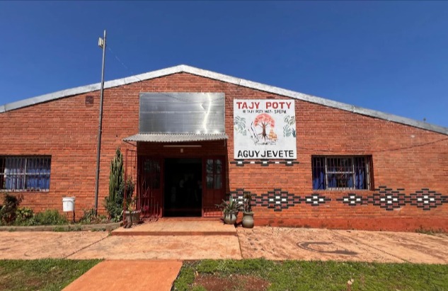 Notebooks Recuperadas Llegan a Escuela Intercultural de Misiones: Tecnología que Transforma Vidas 2 El MP25M entregó notebooks recuperadas a la Escuela Intercultural Taji Poty en Misiones. Descubrí cómo la acción coordinada de distintos nodos lleva tecnología educativa a comunidades originarias.