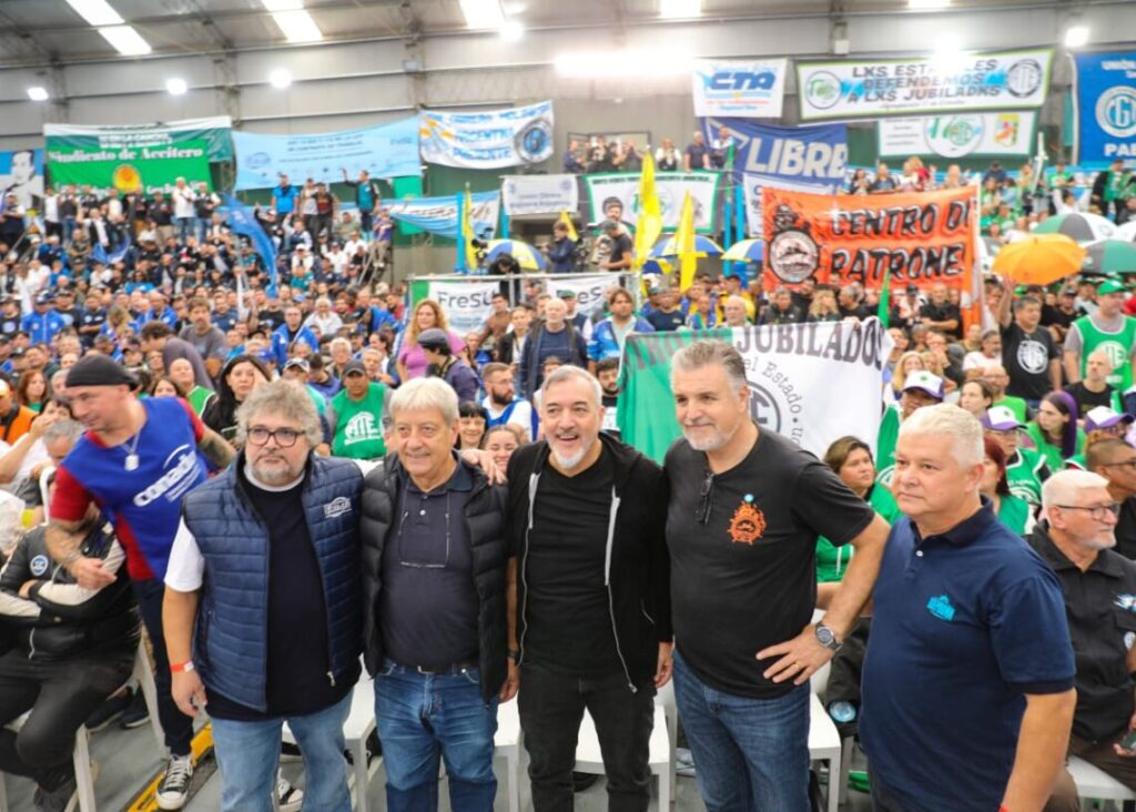 El FreSU presentó su programa sindical en un plenario nacional con fuerte presencia del MP25M, en medio de la caída del salario real y el consumo en Argentina.