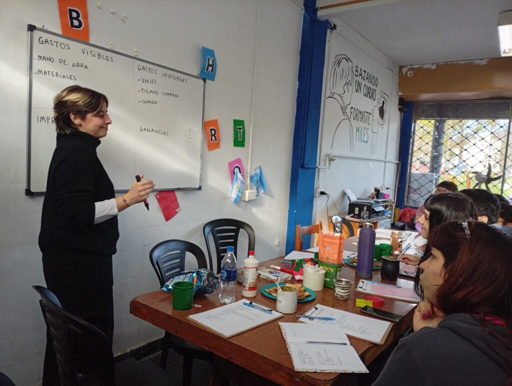 Escuela de Capacitacion en Ciudad Oculta barrio de Villa Lugano Comuna 8 CABA Foto 6 1